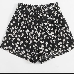 Shein daisy shorts